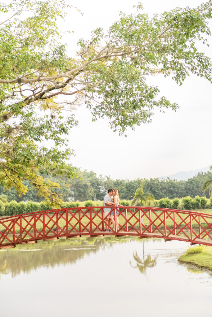 engaged couple on a bridge in colombia